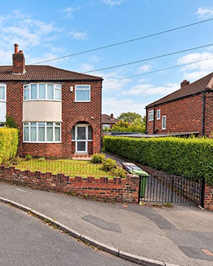 3 Bedroom Semi-Detached House For Sale In Roxholme Place, Leeds, LS7