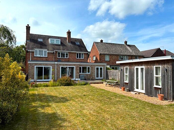 5 Bedroom Detached House For Sale In Queens Road, Devizes, SN10