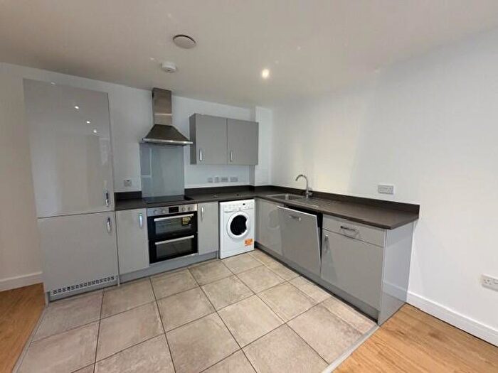 2 Bedroom Apartment To Rent In New Walk Place, Leicester, LE1
