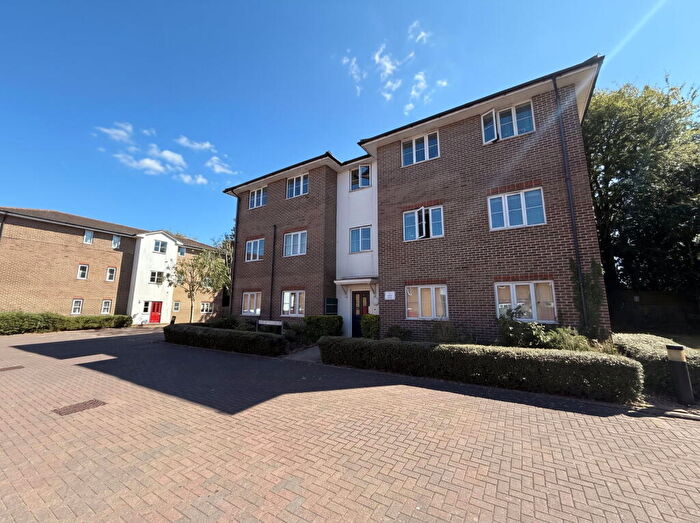 2 Bedroom Flat For Sale In Griffin Court, Gillingham, ME7