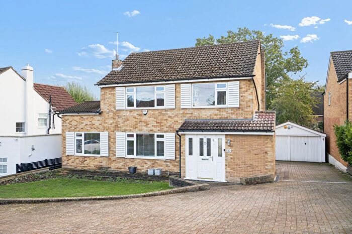 3 Bedroom Detached House For Sale In Woodfield Rise, Bushey Heath, WD23