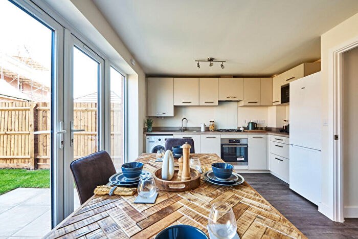 3 Bedroom Semi-Detached House For Sale In Kirby Woodlands Monument Way Priors Hall Park Corby, NN17