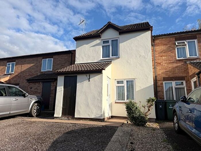 2 Bedroom End Of Terrace House For Sale In Chestnut Way, Honiton, EX14