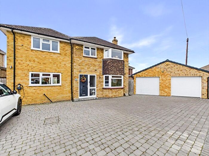 5 Bedroom Detached House For Sale In Farrant Avenue, Churchdown, Gloucester, GL3