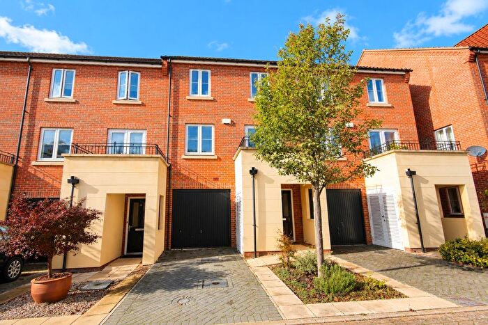 4 Bedroom Town House For Sale In Brazen Gate, Norwich, NR1