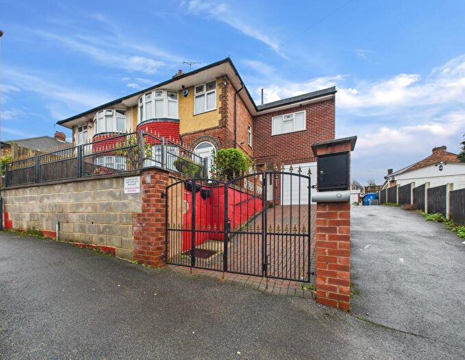 4 Bedroom Semi-Detached House For Sale In Clinton Street, Chaddesden, DE21