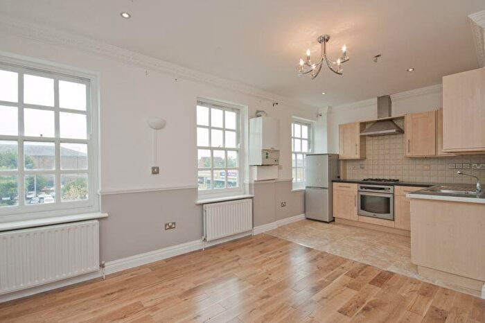 2 Bedroom Apartment To Rent In Charrington House, Cephas Avenue, London, E1