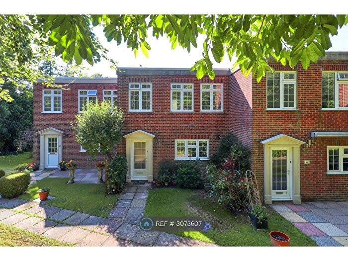 4 Bedroom Terraced House To Rent In Carlton Crescent, Tunbridge Wells, TN1