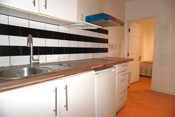 1 Bedroom Studio To Rent In Boston Road, London, W7