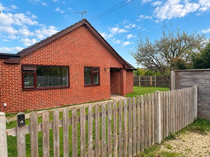 3 Bedroom Bungalow To Rent In Greatbridge Road, Romsey, SO51