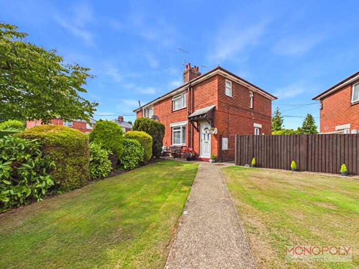 3 Bedroom Semi-Detached House For Sale In East Avenue, Ruabon, LL14