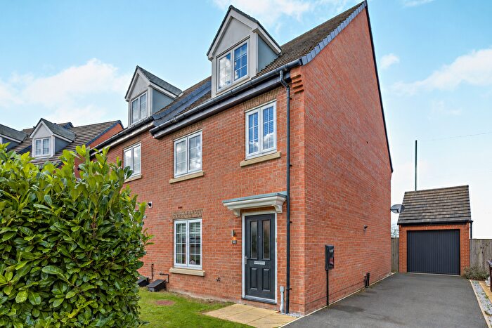 4 Bedroom Semi-Detached House For Sale In Royal Birkdale Way, Rothwell, West Yorkshire, LS26