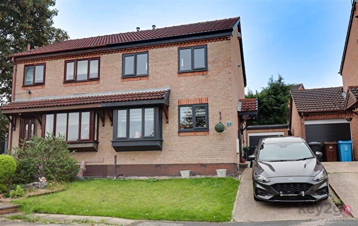 2 Bedroom Semi-Detached House For Sale In Helmsley Avenue, Halfway, Sheffield, S20