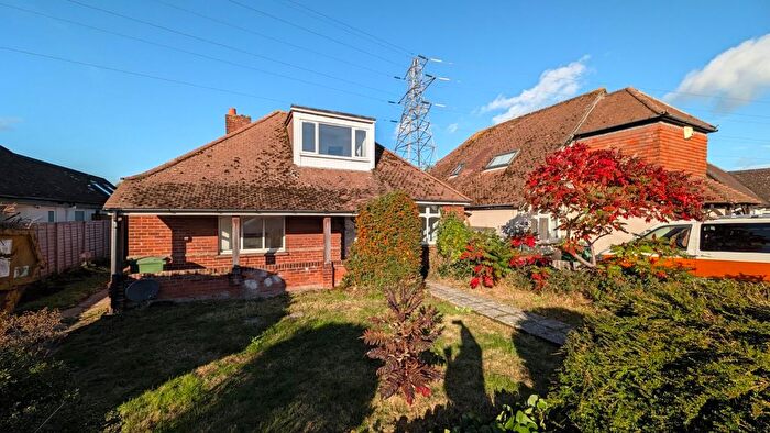 3 Bedroom Bungalow To Rent In Shorncliffe Road, Folkestone, Kent, CT20