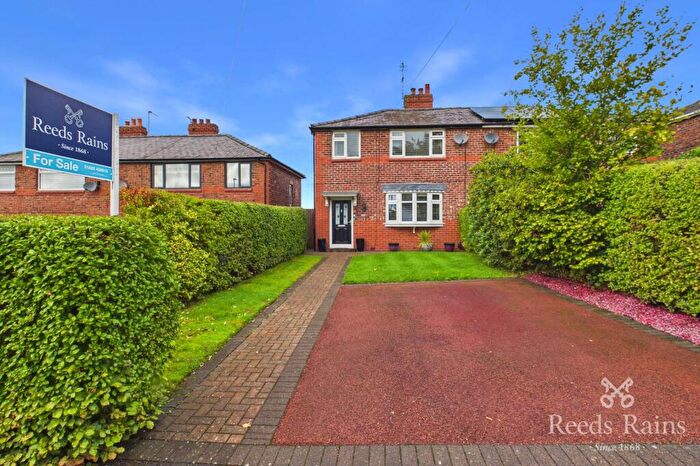 3 Bedroom Semi-Detached House For Sale In Chadwick Terrace, Macclesfield, Cheshire, SK10