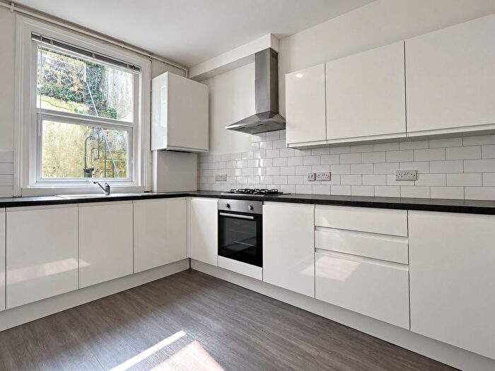 5 Bedroom Semi-Detached House To Rent In Hastings Road, Brighton, BN2