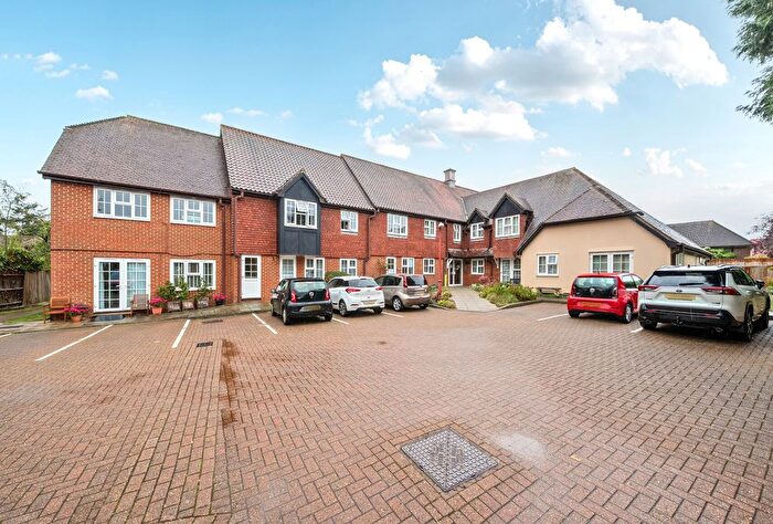 2 Bedroom Flat For Sale In School Lane, Seal, Sevenoaks, Kent, TN15