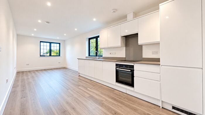 2 Bedroom Flat To Rent In West Hill, South Croydon, CR2