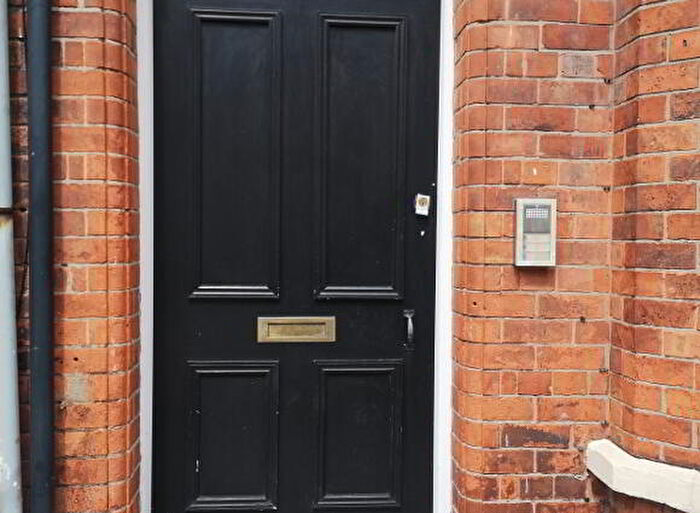 3 Bedroom Ground Floor Apartments To Rent In , India Street, Belfast, BT7