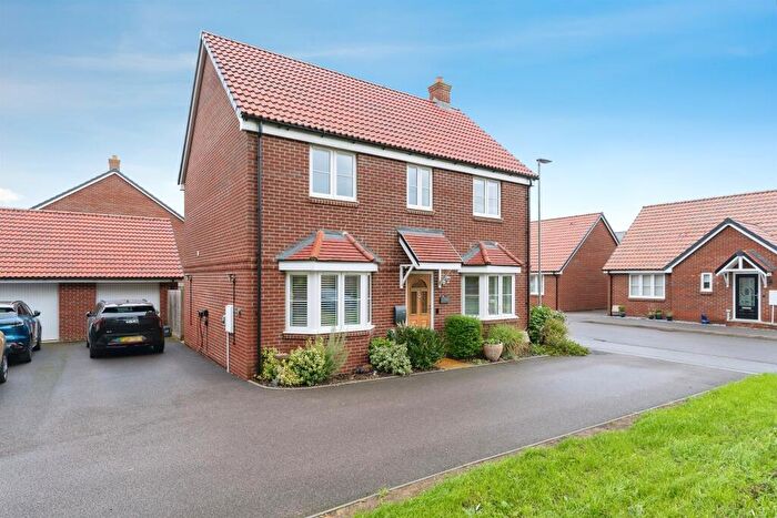 4 Bedroom Detached House For Sale In Lily Avenue, Wimblington, March, PE15