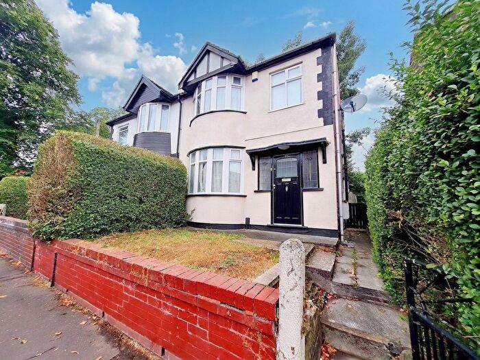 3 Bedroom Semi-Detached House To Rent In Cleveland Road, Manchester, M8