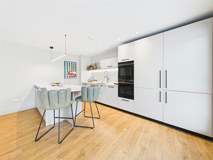 2 Bedroom Apartment To Rent In , Little London Road, Sheffield, S8