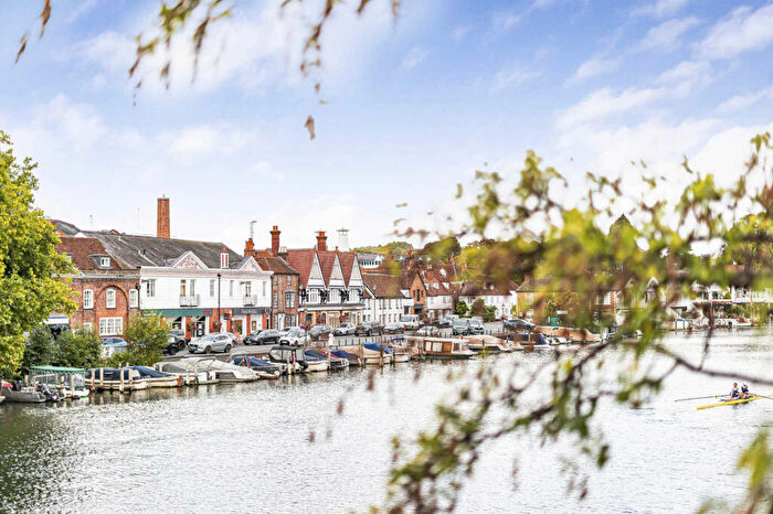 4 Bedroom Apartment To Rent In Thameside, Henley-on-thames, Oxfordshire, RG9
