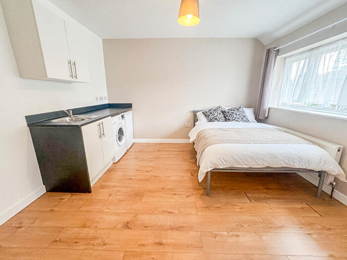 Studio To Rent In Warbank Crescent, New Addington, CR0