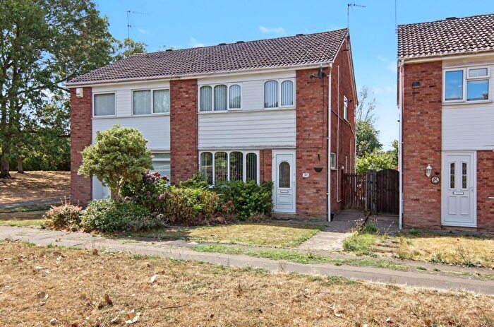 3 Bedroom Semi-Detached House For Sale In Brinklow Road, Binley, CV3