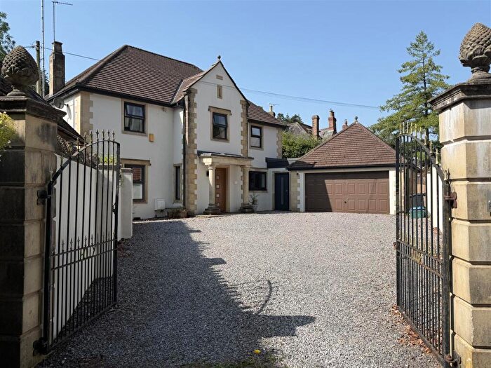 6 Bedroom Detached House For Sale In Bath Road, Oakhill, BA3