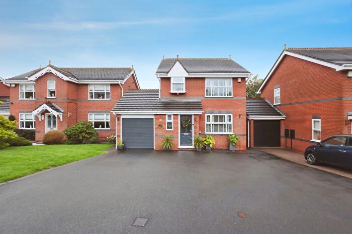 3 Bedroom Detached House For Sale In Churchill Drive, Rowley Regis, B65