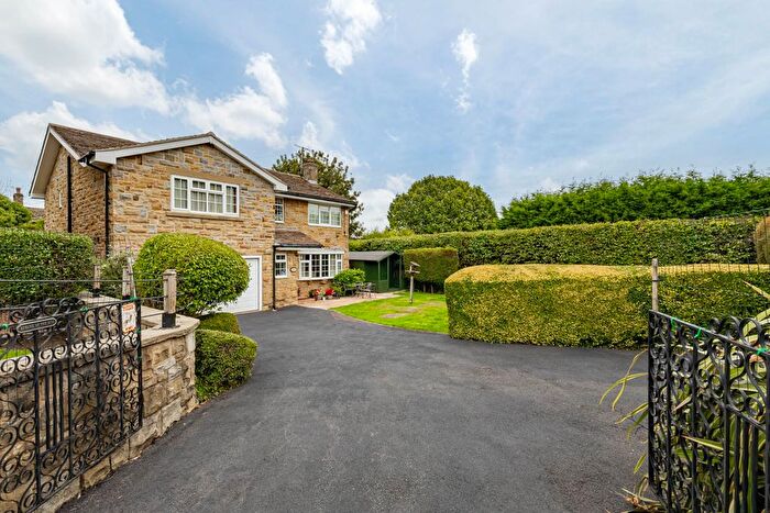 6 Bedroom Detached House For Sale In Finkle Close, Woolley, WF4
