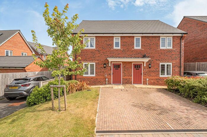 3 Bedroom Semi-Detached House For Sale In Clayfield Road, Congleton, CW12