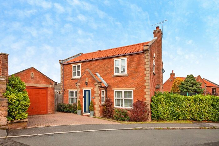 4 Bedroom Detached House For Sale In North Farm Court, Aston, Sheffield, South Yorkshire, S26