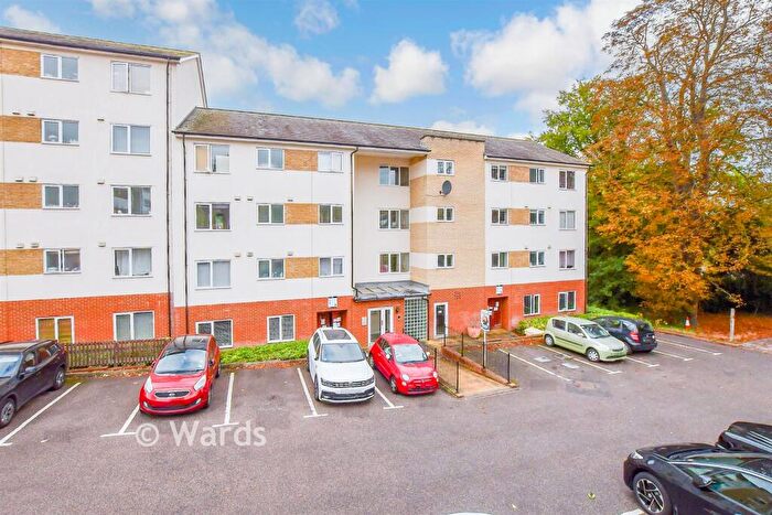 2 Bedroom Apartment For Sale In Bambridge Court, Maidstone, Kent, ME14