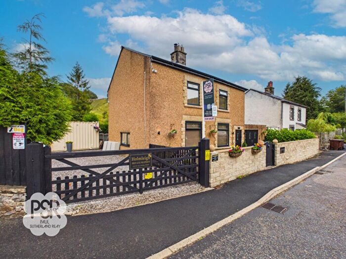 5 Bedroom Detached House For Sale In Barmoor Clough, Dove Holes, SK17