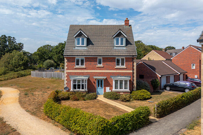5 Bedroom Detached House For Sale In Serotine Crescent, Trowbridge, BA14