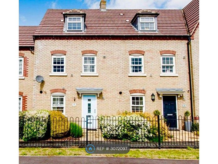 4 Bedroom Terraced House To Rent In Townsend Walk, Bedford, MK42