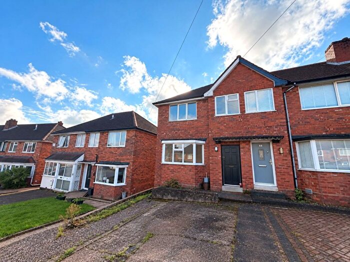 3 Bedroom Semi-Detached House To Rent In Tideswell Road, Great Barr, B42