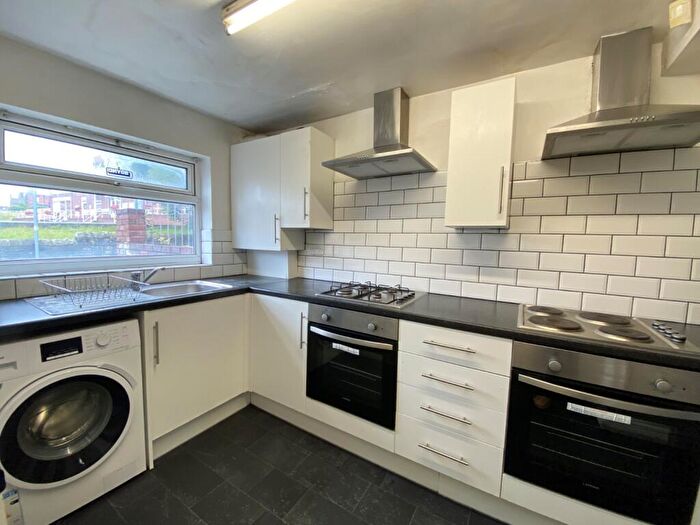 5 Bedroom Terraced House To Rent In Haddon Road, Burley, Leeds, West Yorkshire, LS4