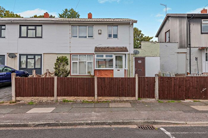 3 Bedroom Semi-Detached House For Sale In Molyneux Drive, Prescot, L35