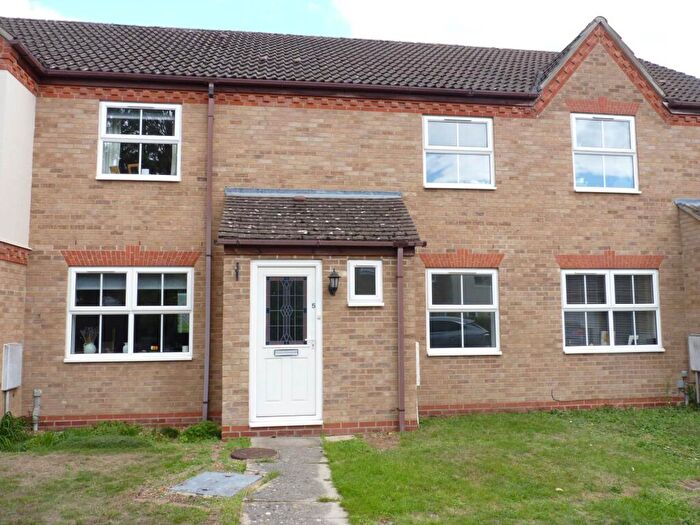 2 Bedroom Terraced House For Sale In Wood Close, Biddenham., MK40