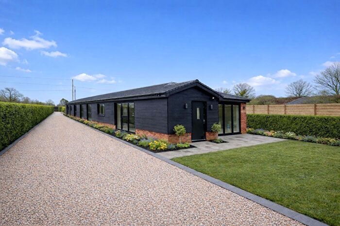 2 Bedroom Semi-Detached Bungalow For Sale In Dowlands Bungalows, Smallfield, Horley, RH6