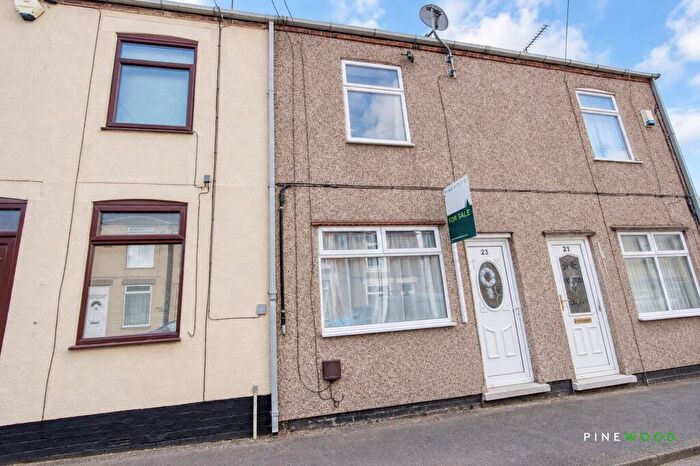 2 Bedroom Terraced House For Sale In New Street, North Wingfield, S42