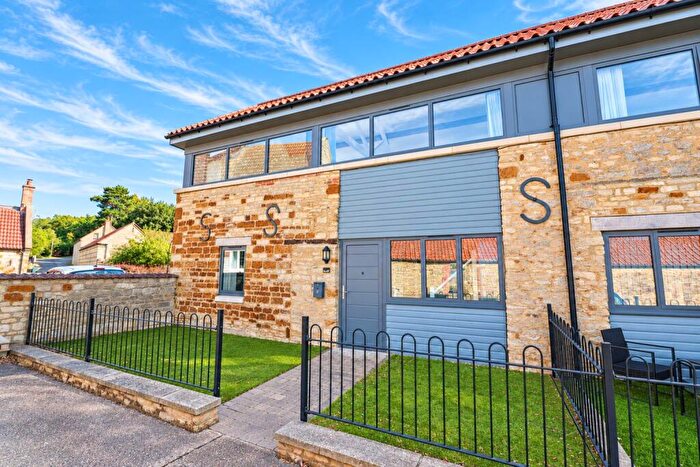 2 Bedroom End Of Terrace House For Sale In Knuston Road, Knuston, Northamptonshire, NN29
