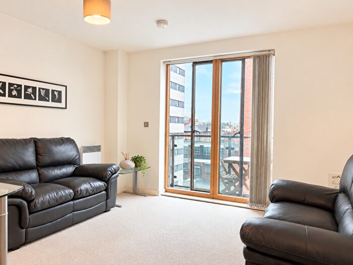 1 Bedroom Apartment To Rent In Barton Place, Hornbeam Way, Manchester, M4