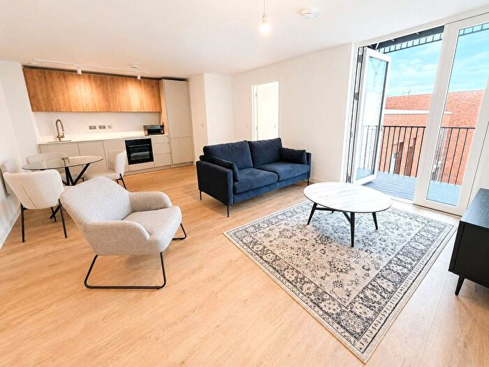 2 Bedroom Flat To Rent In Bradford Street, Birmingham, B12