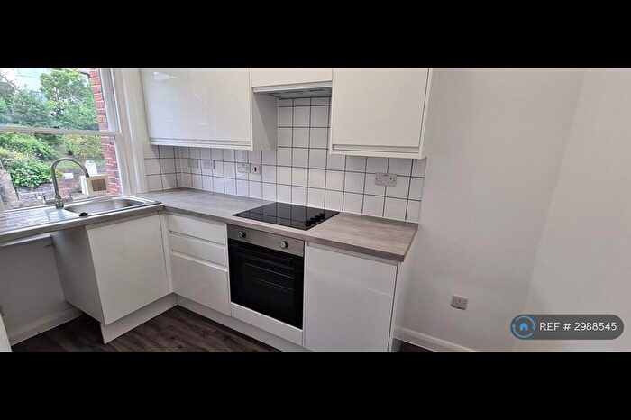 2 Bedroom Flat To Rent In Windmill Street, Gravesend, DA12