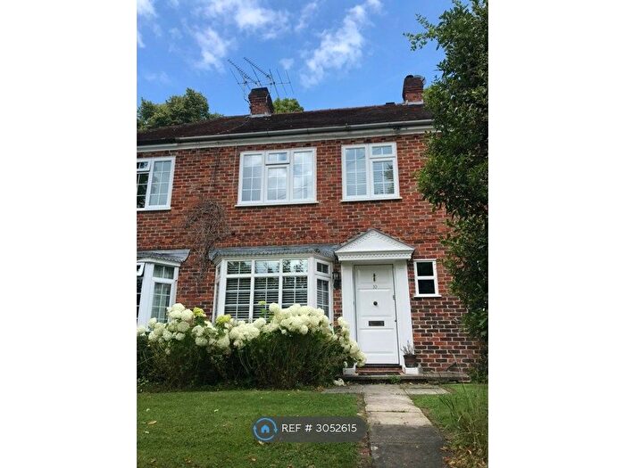 3 Bedroom Terraced House To Rent In Whitchurch On Thames, Reading, RG8