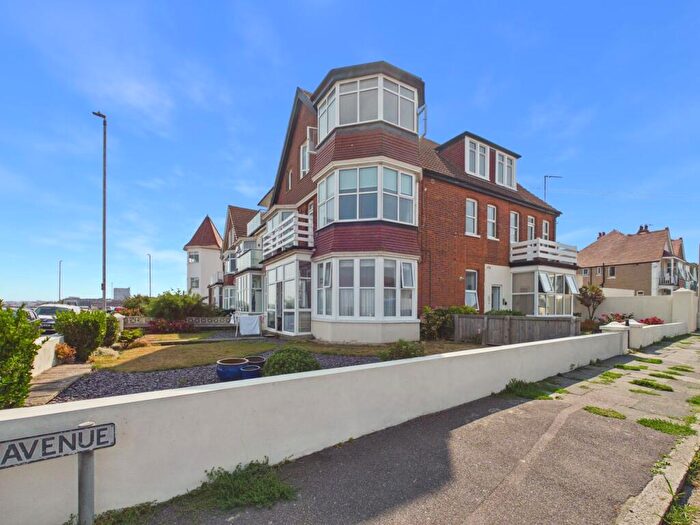 2 Bedroom Apartment For Sale In Royal Esplanade, Margate, CT9
